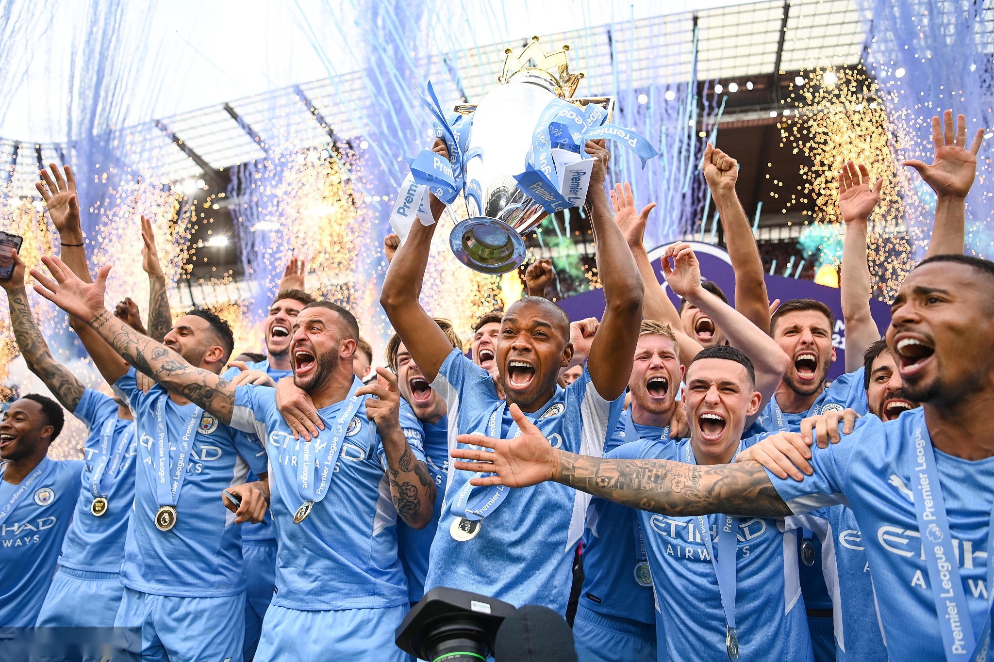 高薪与高价 高薪与高价